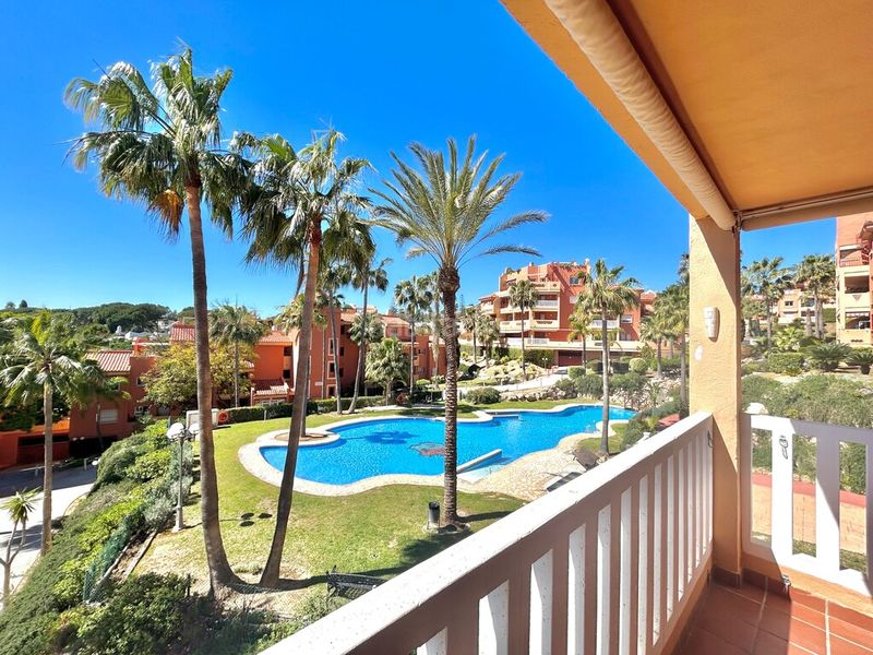 Foto 4713a7c0-ea6f-4a35-99a3-d1be8eb1e0f0. Apartament amb aparcament piscina a reserva de Marbella Marbella