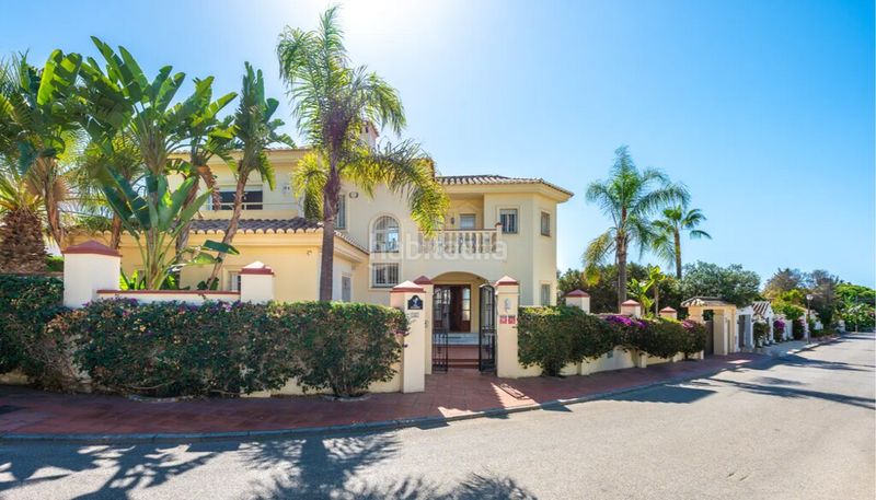 Foto 1359fb6f-6793-4f68-b8a5-6d7b1f376f6f. Chalet en Marbesa Marbella