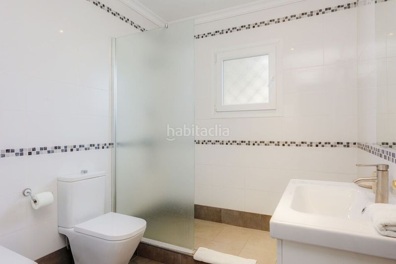 Foto bf725306-2519-440c-adf5-adc73c780dde. Xalet amb aparcament piscina a Mijas golf Mijas