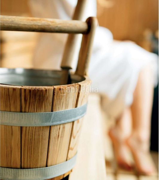 Foto 2f9aa4dc-f0ad-45bd-8a85-a91b36770888. Àtic amb aparcament piscina a Centro ciudad Fuengirola