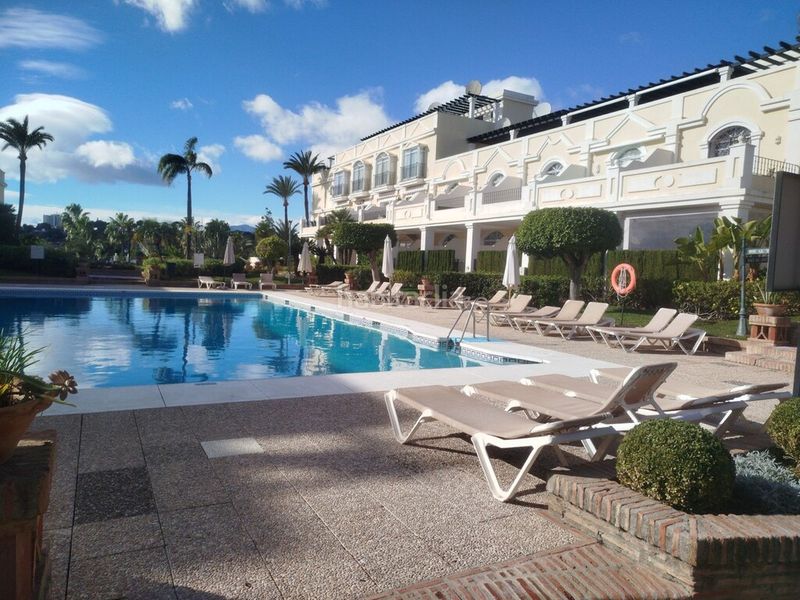 Foto 495451ed-0781-4a64-a8e7-959553522221. Planta baixa amb aparcament piscina a Aloha Marbella