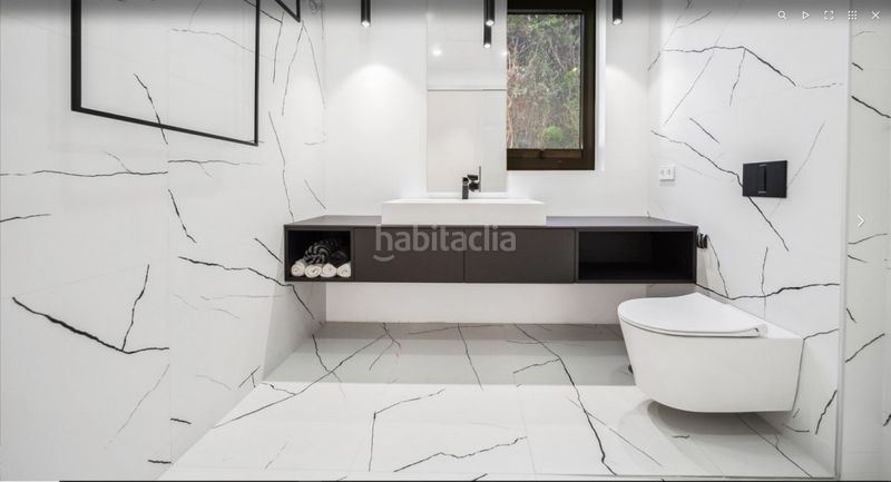 Foto 6b800d3d-fc2f-433e-8bde-acbd602af060. Chalet en Marbesa Marbella