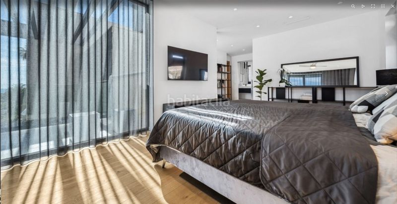 Foto 701e9eb4-f25f-4241-a0e2-ace78f576123. Chalet en Marbesa Marbella