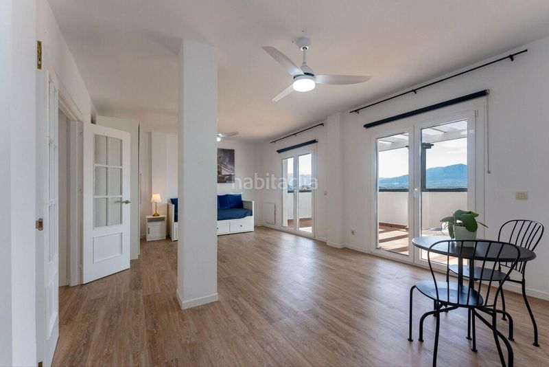 Foto e352c1de-4d8a-4f1a-83fa-1f33ffefa622. Chalet en Coín