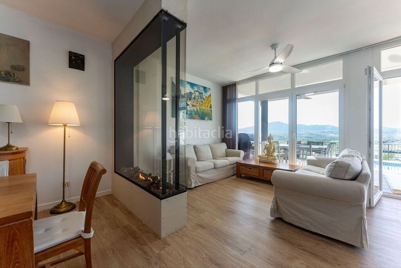 Foto f686e631-e398-4edd-a1cb-077477b332d6. Chalet en Coín