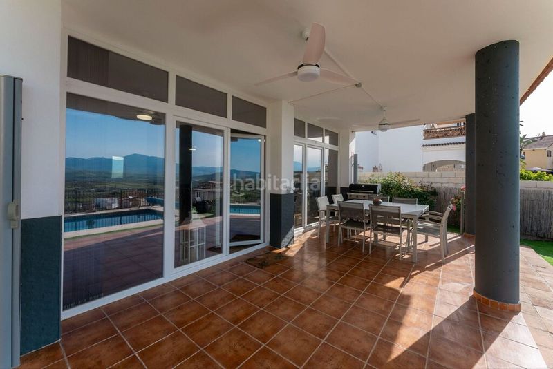 Foto 1ba83f1c-abec-46ed-be37-73073f67391d. Xalet amb aparcament piscina a Coín