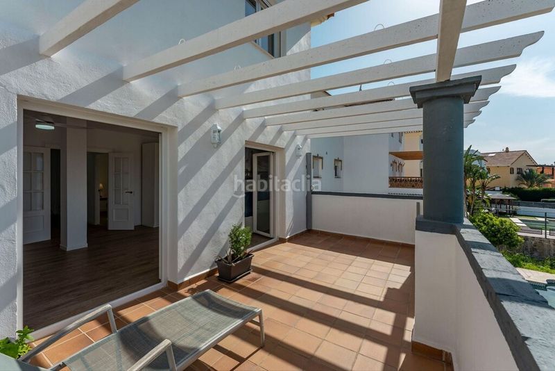 Foto 7be9f567-7cc8-4c06-913a-b3ee73e786ba. Xalet amb aparcament piscina a Coín