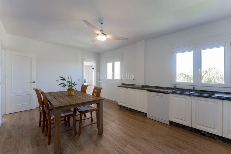 Foto ff406086-4b03-423b-a97d-427e60cac791. Xalet amb aparcament piscina a Coín