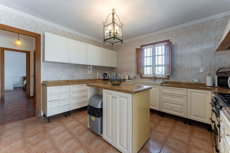 Foto 62b96709-65e1-4888-b80f-1c3747e656a5. Masia amb piscina a Coín