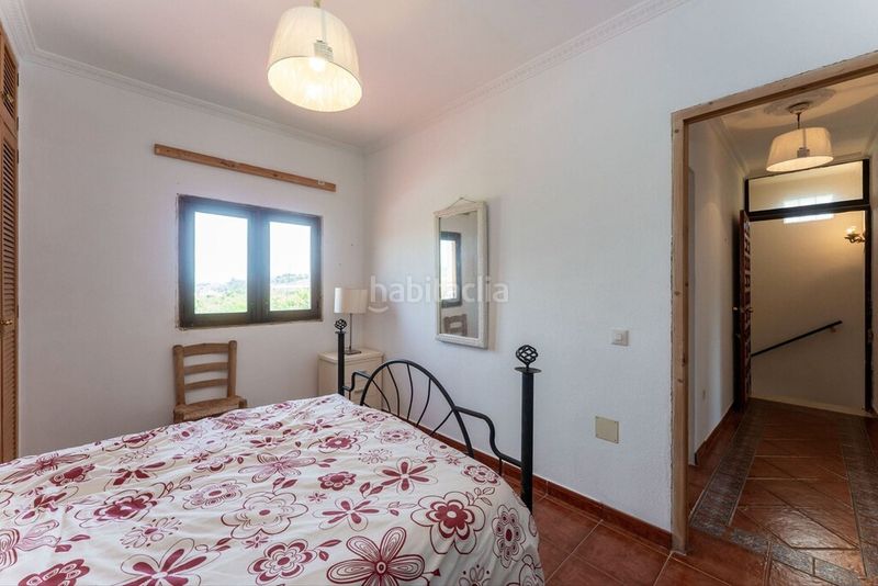 Foto cc0f40f0-8379-448e-9100-82298ff2b2e7. Masia amb piscina a Coín