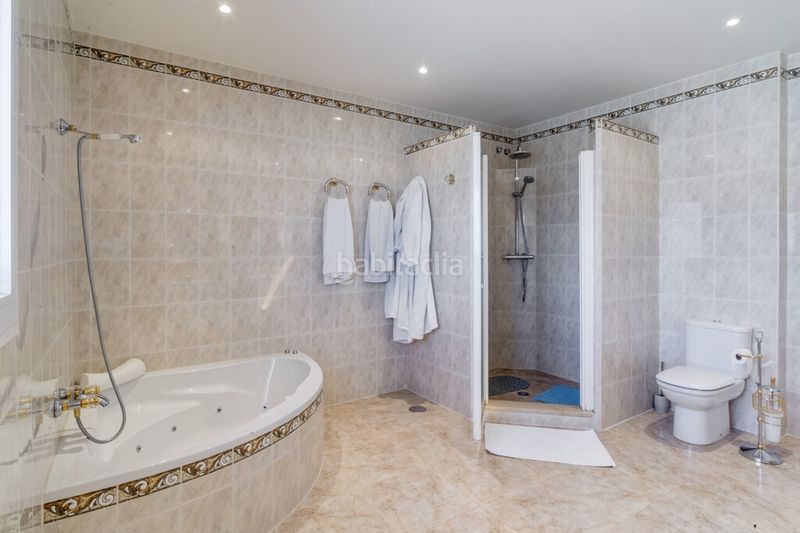Foto 86d83c82-f324-4d92-9ec9-b03741280e1c. Xalet amb calefacció aparcament piscina a Valtocado - La Alquería - La Atalaya Mijas