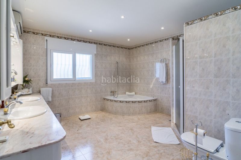 Foto c7909c41-b043-4410-8147-5e93f02278f5. Xalet amb calefacció aparcament piscina a Valtocado - La Alquería - La Atalaya Mijas