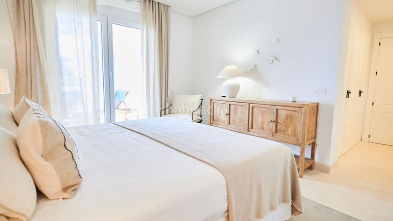 Foto 135bb41f-5bc0-4964-a146-696ebaba622f. Apartament amb aparcament piscina a Las Brisas Marbella