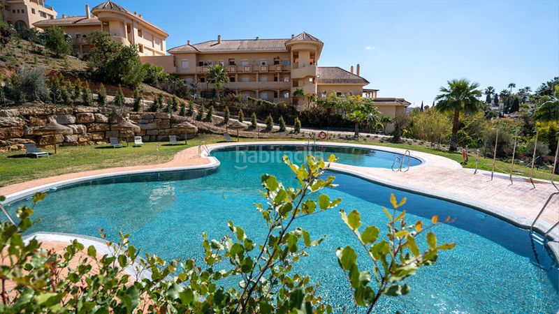 Foto 784ff2b2-a86f-4224-ac3d-8550a73f5f5f. Apartament amb aparcament piscina a Las Brisas Marbella