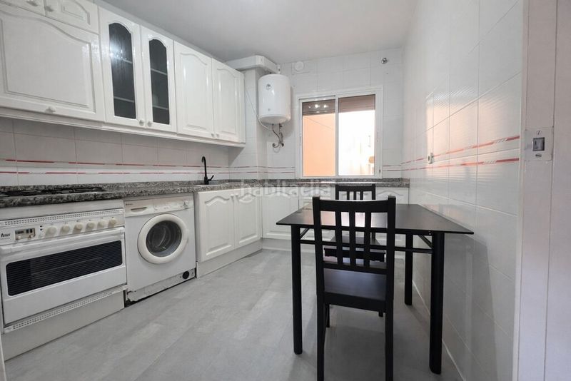 Foto 91f5230d-4eef-4add-8cd1-f6d665a85989. Apartment with parking pool in Montemar Torremolinos