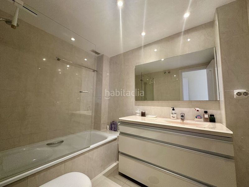 Foto d5358722-a459-4722-8a65-69dcb9fb88db. Apartament amb calefacció aparcament piscina a La Carolina - Guadalpín Marbella