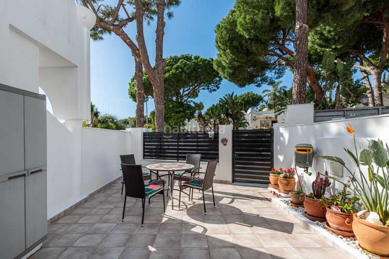 Foto 503aa5e8-a05a-4986-8c3a-4e2f48fcd400. Casa aparellada amb piscina a reserva de Marbella Marbella