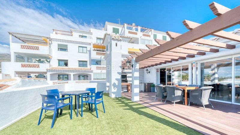 Foto 16f2c7c3-790e-43fb-9c80-5d944c9ff185. Àtic amb aparcament piscina a Zona Centro Comercial Torrequebrada Benalmádena