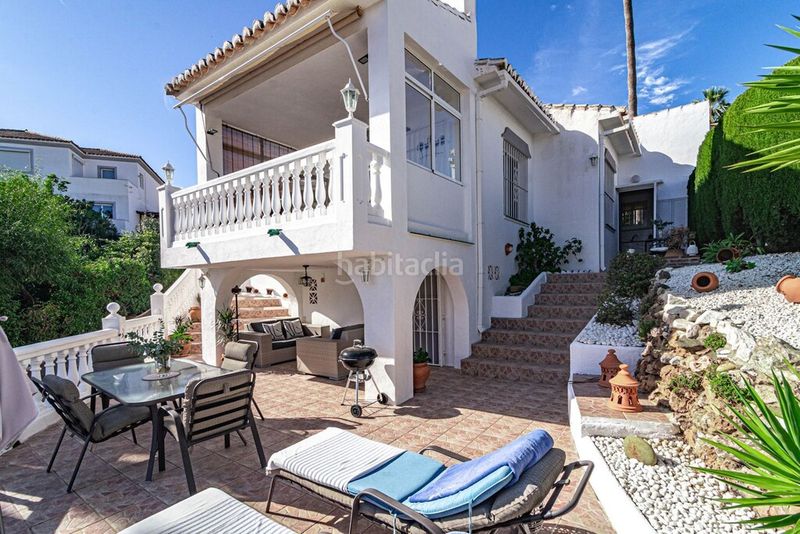 Foto c9ad0e90-26c2-45f7-9536-9a47fb6beb99. Xalet amb aparcament piscina a Calahonda Mijas