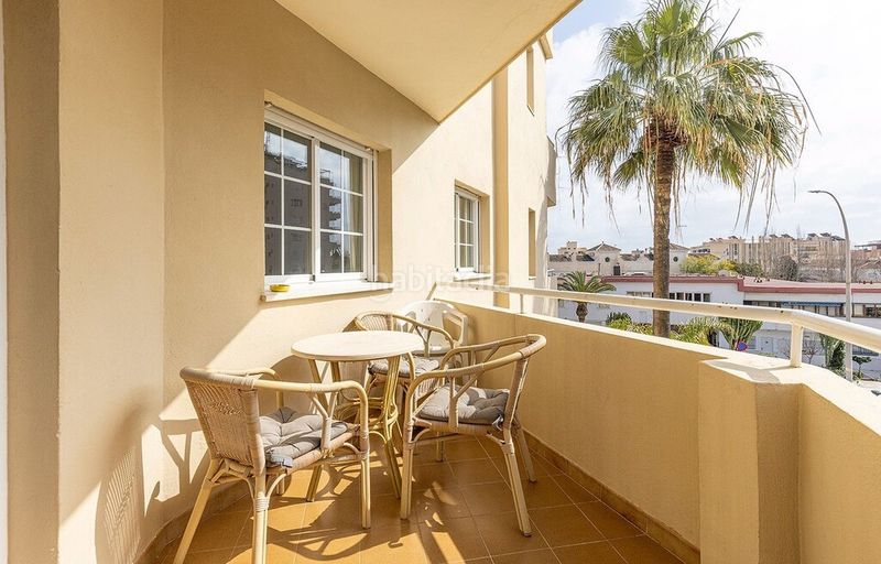 Foto 67ca4604-6618-4575-8930-34035d2308a4. Apartament amb aparcament piscina a Montemar Torremolinos