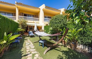 Doppelhaus in Nueva Torrequebrada