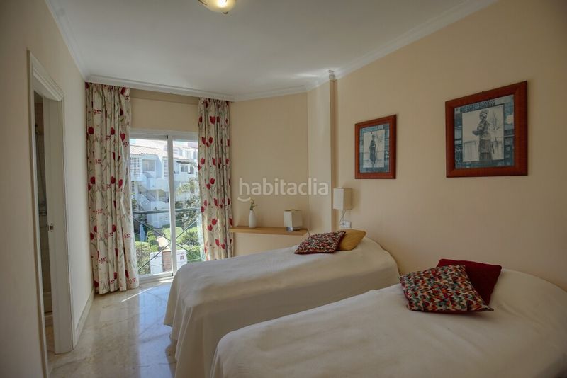 Foto f5dc3a88-32d8-49eb-a814-c00c90f2e87f. Dúplex en Bel - Air Estepona