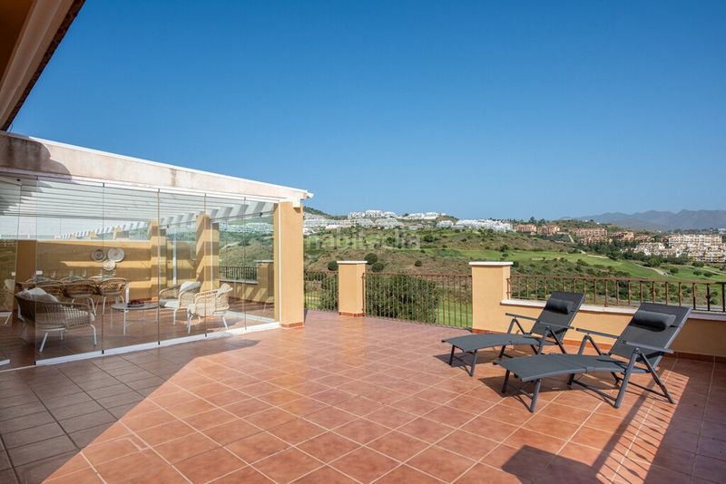 Foto e2b7088f-32d8-4090-993f-cfbe532b1b1b. Àtic amb aparcament piscina a Riviera del Sol Mijas