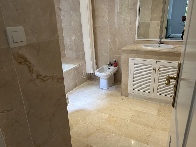 Foto 0f5dda4f-bd84-4ae2-a7ca-7c9dfb5507be. Apartament amb calefacció aparcament piscina a Santa María Marbella