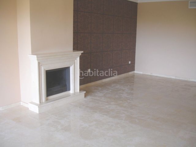 Foto 7ce1aead-50cc-4f74-8e67-3a526dcaa6a9. Apartament amb calefacció aparcament piscina a Santa María Marbella