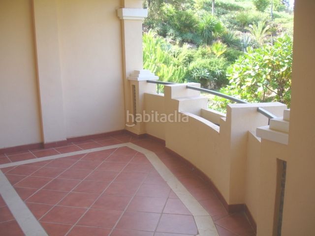 Foto c66b25a3-0d3e-49cb-a451-a3b10bc576e8. Apartament amb calefacció aparcament piscina a Santa María Marbella