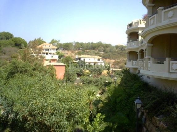 Foto fd340feb-f395-49c0-ba7f-221a90d1efd4. Apartament amb calefacció aparcament piscina a Santa María Marbella