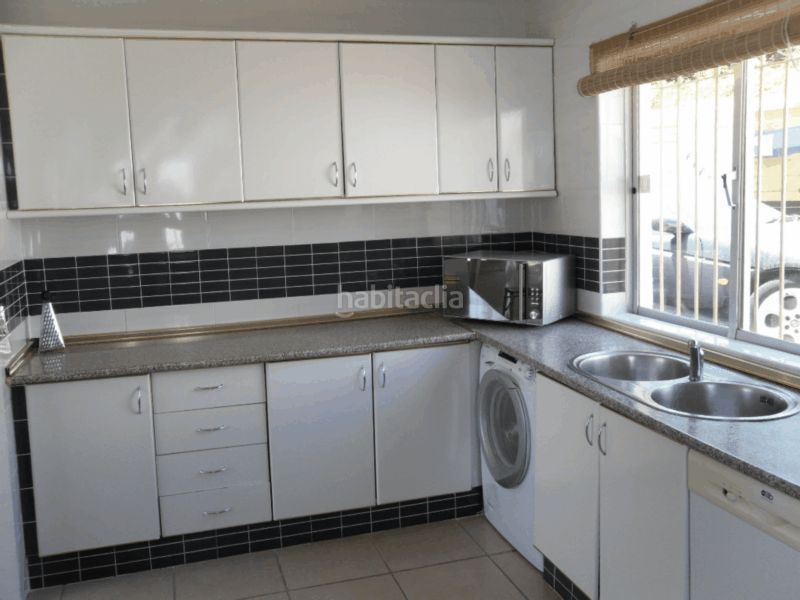 Foto 2a35f2bd-ba68-4dd8-bc46-989359fad3ff. Chalet en Torreblanca del Sol Fuengirola