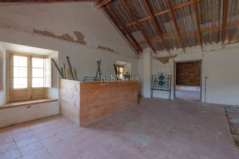 Foto 4a3f56ea-f1d8-4157-a162-d71673595735. Masia a Comares