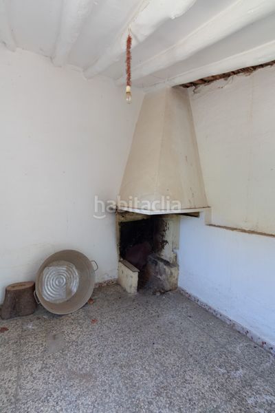 Foto f6a8c0a7-fce6-46dc-aaaf-5efd8fe6392a. Masia a Comares