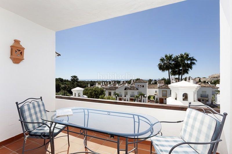 Foto 159acbb9-1bc8-4703-a2a0-fdd0cbdd5678. Casa aparellada amb aparcament piscina a Aloha Marbella