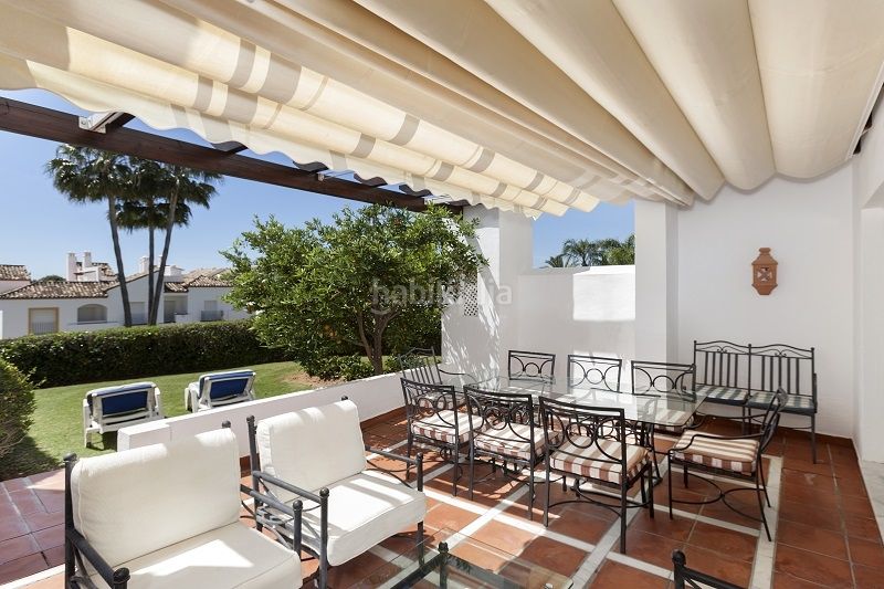 Foto 5c405725-f7a6-4e8e-9988-8482c1df14cc. Casa aparellada amb aparcament piscina a Aloha Marbella