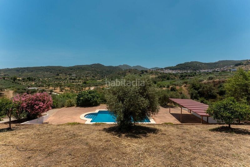 Foto 0be51f22-2578-4683-b506-4ca1d64ab380. Masia amb aparcament piscina a Monda