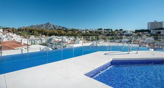 Zweistöckige Wohnung in Las Brisas