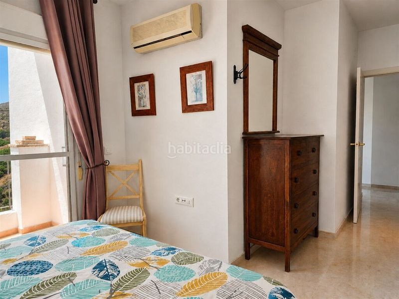 Foto 08b9c426-45ed-4219-aedc-a63f7107f174. Apartament amb aparcament piscina a Calahonda Mijas