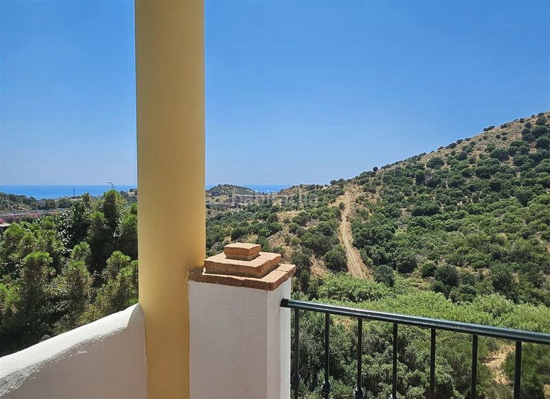 Foto d23274a5-8593-48b3-a9f6-5982415ee588. Apartament amb aparcament piscina a Calahonda Mijas