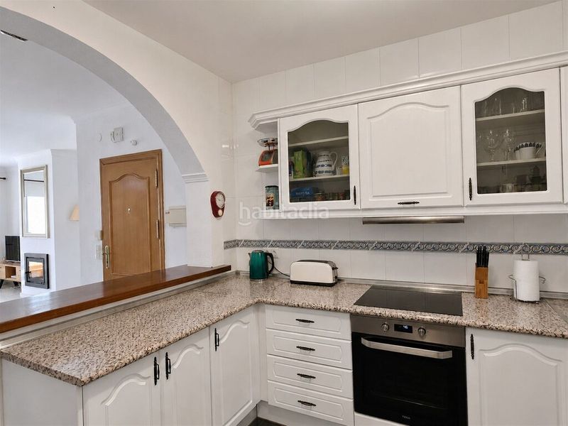 Foto fc4d213f-c4a3-4ded-906a-7017e2abe352. Apartament amb aparcament piscina a Calahonda Mijas