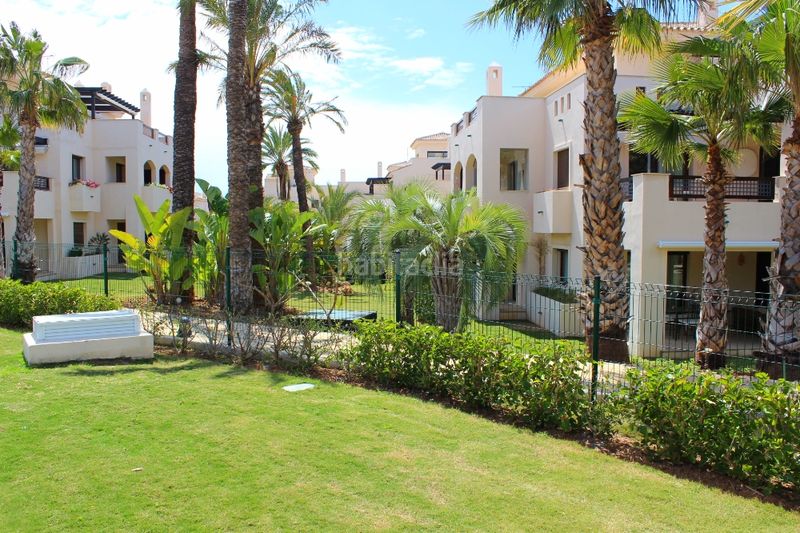 Foto 9c5ba919-d2a8-49db-bbe8-c078145d7303. Apartament amb calefacció aparcament piscina a Las Brisas Marbella