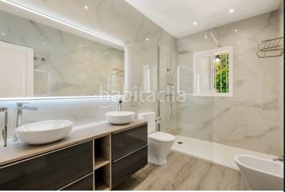 Foto 524b1154-d7e5-4d20-a02d-c22452fff1ec. Xalet amb aparcament piscina a Mijas golf Mijas
