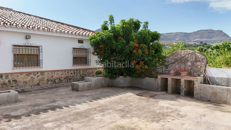 Foto f91c2856-3c0c-48b2-b143-02a928f288d5. Xalet amb aparcament piscina a Álora