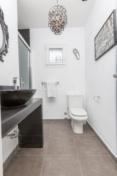 Foto d6da7b25-d880-4bc8-aba6-af98b03ffb1f. Chalet with parking pool in El Faro de Calaburra - Chaparral Mijas