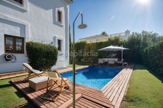 Foto d027c27b-9751-49bb-8476-313d2b508358. Xalet a Parque Central Estepona