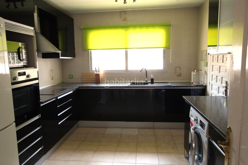 Foto 4005a621-40c6-4d93-aa3c-0302cea339ee. Xalet amb aparcament piscina a reserva de Marbella Marbella