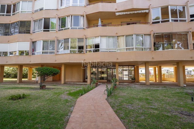 Foto 56c7799e-038e-4c19-9fd0-598541e139a8. Apartament amb aparcament piscina a Calahonda Mijas