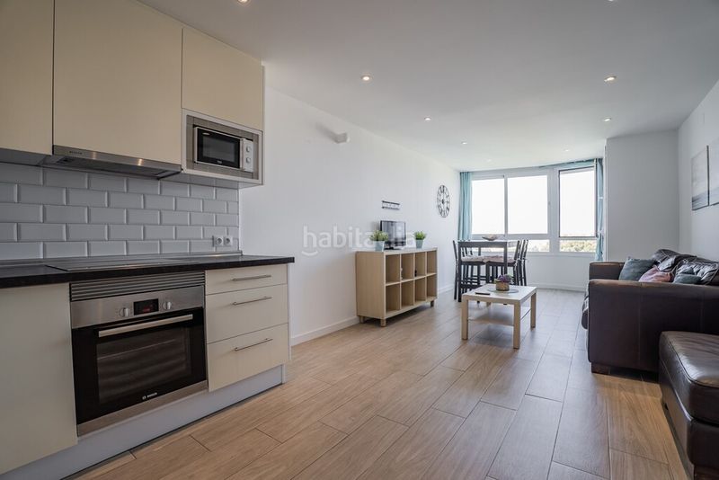 Foto c2434d75-b6ad-4b43-9fbc-600f1bfb17ef. Apartament amb aparcament piscina a Calahonda Mijas