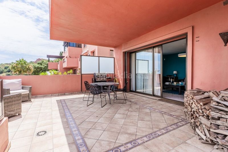 Foto 17db72dc-2351-41cb-8b04-eeaf5fa76b35. Apartament amb aparcament piscina a La Mairena Ojén